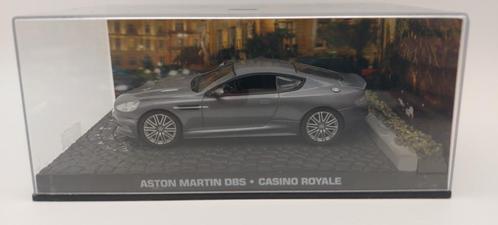 #20 Aston Martin DBS V12 James bond auto met boekje, Hobby en Vrije tijd, Modelauto's | 1:43, Nieuw, Auto, Universal Hobbies, Verzenden