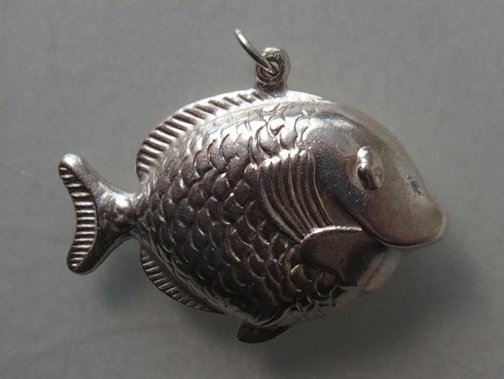 ZILVEREN HANGER: GROTE VIS, Sieraden, Tassen en Uiterlijk, Antieke sieraden, Hanger, Zilver, Verzenden