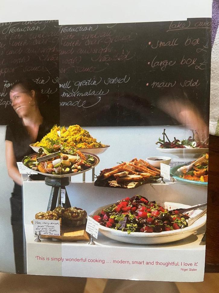 Ottolenghi the cookbook Yotam Ottolenghi and Sami Tamimi, Boeken, Kookboeken, Zo goed als nieuw, Voorgerechten en Soepen, Hoofdgerechten