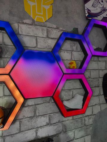Hexa LED Muurverlichting - Google Bediening, Diverse Kleuren beschikbaar voor biedingen