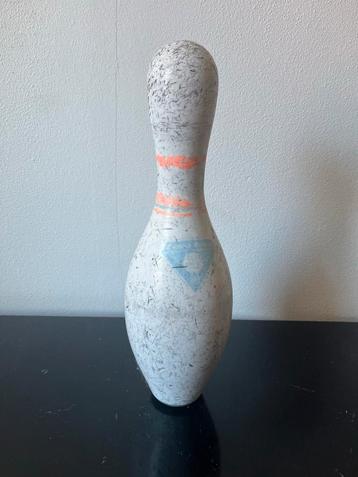 Bowling pin / kegel beschikbaar voor biedingen