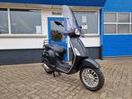 Vespa sprint 2017 van 1e eigenaar snor scooter, Ophalen, Vespa
