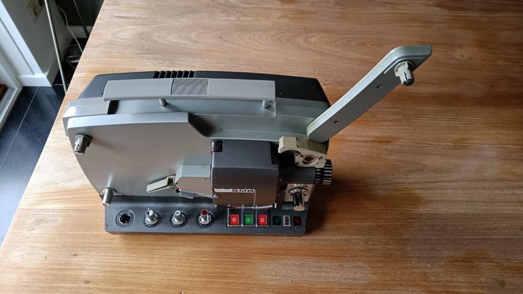 Vintage SMB 8mm Film Projector, Ophalen, Gebruikt, Met scherm