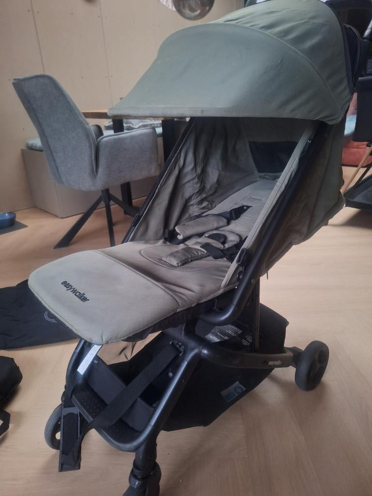 Easywalker Miley2 Kinderwagen - Compact en Lichtgewicht, Kinderen en Baby's, Kinderwagens en Combinaties, Gebruikt, Verstelbare duwstang