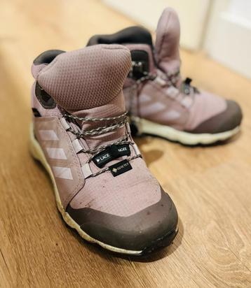 adidas Terrex Mid Gore-Tex Wandelschoen Junior van Bever beschikbaar voor biedingen