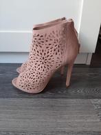 Suède hoge hakken New Look, New Look, Nieuw, Ophalen of Verzenden, Schoenen met hoge hakken