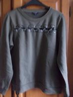 Leuke legergroene trui met leuk detail van Coolcat in maat M, Coolcat, Gedragen, Groen, Ophalen