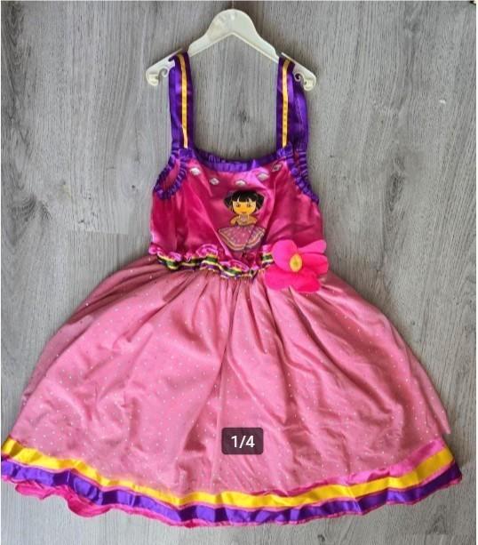 Dora Dora Nickelodion jurk mt 122 / 140, Kinderen en Baby's, Carnavalskleding en Verkleedspullen, Zo goed als nieuw, Meisje, 134 t/m 140