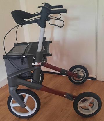 Rollator Topro Olympos ATR S + tas + rugsteun ( 8.6 kg ) beschikbaar voor biedingen
