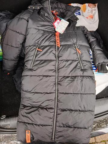 Nieuwe Navahoo Dames Jas XS met kaartjes beschikbaar voor biedingen