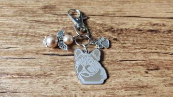 Sleutelhanger Franse bulldog RVS met beschermengeltje beschikbaar voor biedingen