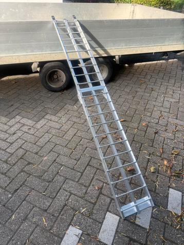 Oprijplaat - Klapbaar - Powerplus beschikbaar voor biedingen