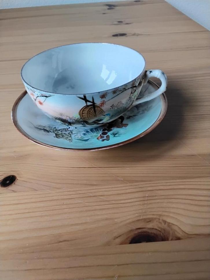 Originele Chinese Theekop met Schotel, Antiek en Kunst, Antiek | Keramiek en Aardewerk, Ophalen of Verzenden
