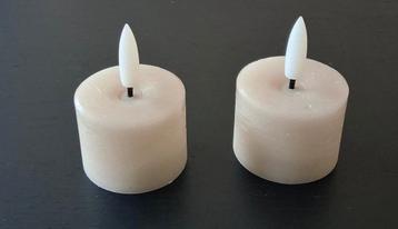 Beigekleurige waxinelichtjes 2x(géén verzending) beschikbaar voor biedingen
