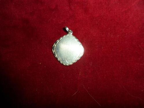 NIEUW ZILVEREN NAAMPLAATJES KLAVERTJE 4 EN KRUISJE HANGERTJE, Sieraden, Tassen en Uiterlijk, Kettingen, Nieuw, Zilver, Zilver