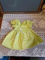 Diverse vintage poppenkleertjes poppen kleding, Ophalen of Verzenden, Gebruikt, Pop