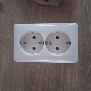 Wandcontactdoos (WCD) beschikbaar voor biedingen