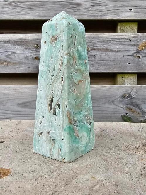 Prachtig blauwe Caribbean calciet toren, Verzamelen, Mineralen en Fossielen, Mineraal, Ophalen of Verzenden