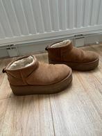 UGG plateau chestnut maat 40 ultra short, Kleding | Dames, UGG, Ophalen of Verzenden, Gedragen