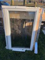 Vast raamkozijn, Doe-het-zelf en Verbouw, Kozijnen en Schuifpuien, Ophalen, Raamkozijn, Zo goed als nieuw, 75 tot 150 cm