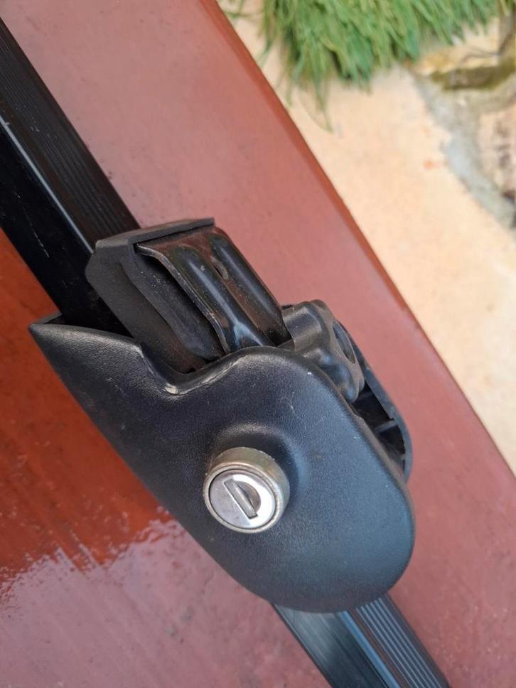 DAKDRAGERS met bagagebox te koop, Auto diversen, Dakdragers, Gebruikt, Ophalen of Verzenden