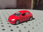 Welly Peugeot 206 ROOD, Hobby en Vrije tijd, Modelauto's | Overige schalen, Ophalen of Verzenden, Zo goed als nieuw