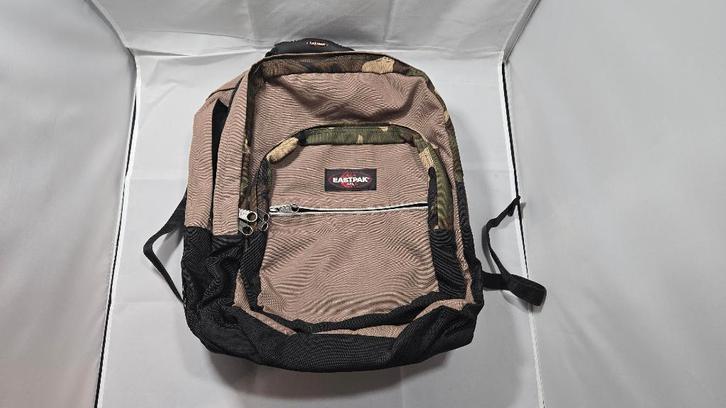 Eastpak Provider Woenstijn camo, Sieraden, Tassen en Uiterlijk, Tassen | Rugtassen, Gebruikt, Eastpak, 25 tot 40 cm, 30 tot 45 cm