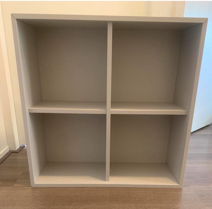 Grijze open kast met 4 vakken IKEA wandmeubel, Huis en Inrichting, Kasten | Wandmeubels, Zo goed als nieuw, Minder dan 100 cm