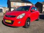 Hyundai i20 1.2 5-DRS i-VVTi (2010), Auto's, Hyundai, Voorwielaandrijving, Stof, Zwart, 4 cilinders
