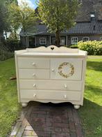 PRACHTIGE AUTHENTIEKE VINTAGE COMMODE., Kinderen en Baby's, Ophalen, Zo goed als nieuw, 100 cm of meer, Voetruimte
