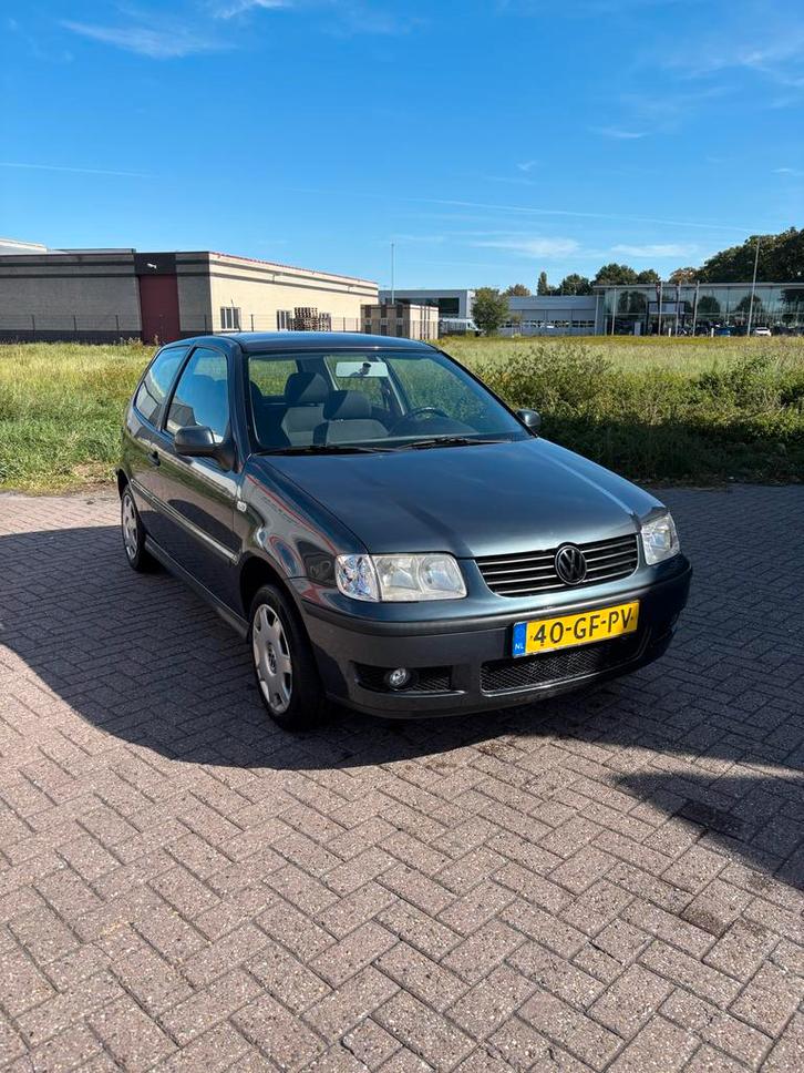 Volkswagen Polo 1.4 55KW 2000 Blauw, Auto's, Volkswagen, Particulier, Polo, ABS, Airbags, Elektrische ramen, Mistlampen, Radio