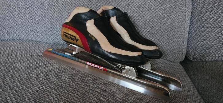 Viking Nagano Gold Klapschaatsen Maple Onderstel. Maat 41, Sport en Fitness, Schaatsen, Gebruikt, Noren, Viking, Klapschaats, Ophalen of Verzenden