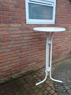 2 witte nog goed uitziende statafels, Ophalen, Zo goed als nieuw
