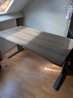 Bureau bruin blad lichtgrijze poten, Ophalen, Gebruikt, Bureau