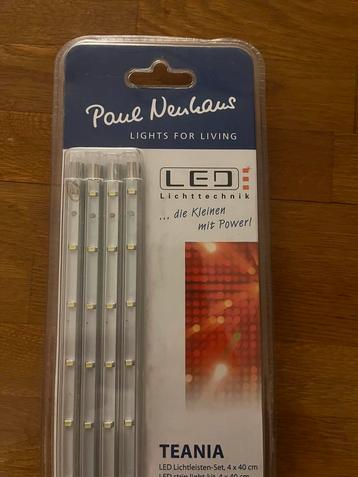4 strips Led licht met stekker. Paul Neuhaus beschikbaar voor biedingen