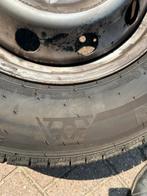 Te koop winterbanden 4 stuks met wieldoppen 225/75R/16C, Caravans en Kamperen, Ophalen, Zo goed als nieuw