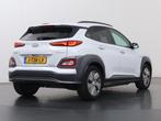 Hyundai Kona EV Premium 64 kWh | SOH 93% | Navigatie | Parke, Gebruikt, Zwart, Wit, 204 pk