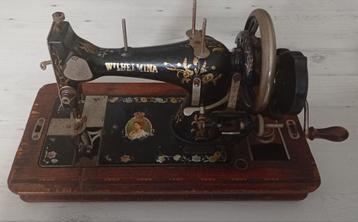 Vintage singer naaimachine beschikbaar voor biedingen
