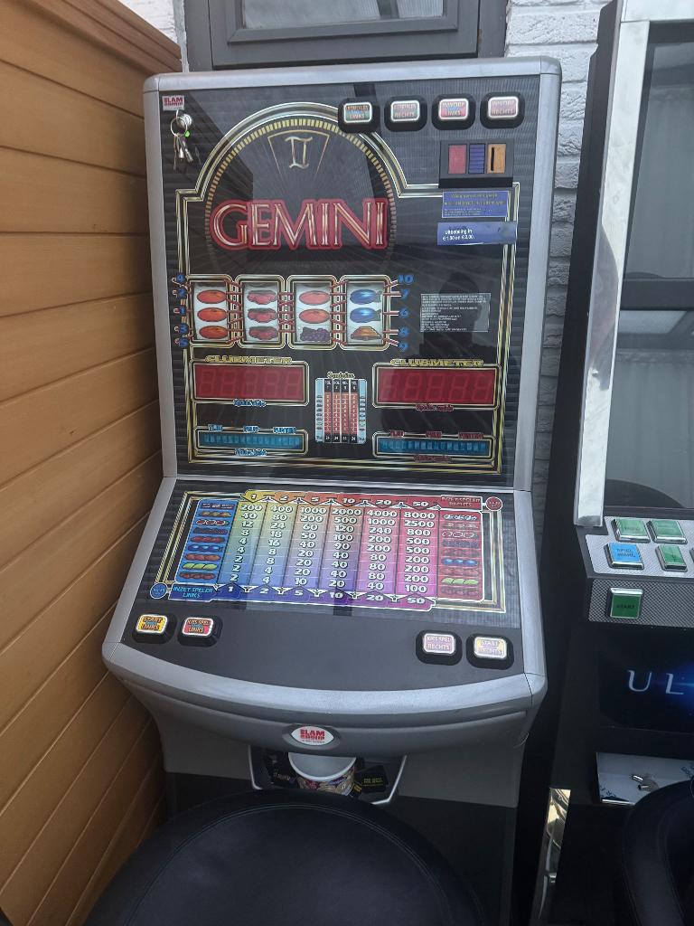 Gemini gokkast, Verzamelen, Automaten | Gokkasten en Fruitautomaten, Euro, Ophalen, Gebruikt, Met sleutels