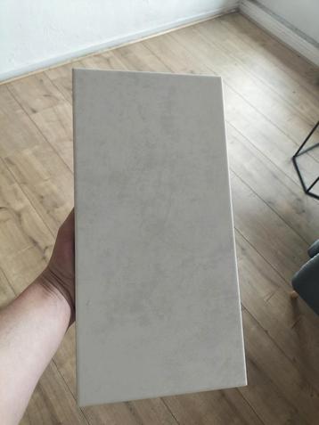 8x Witte tegels (Times SQ Blanc) (gratis) beschikbaar voor biedingen