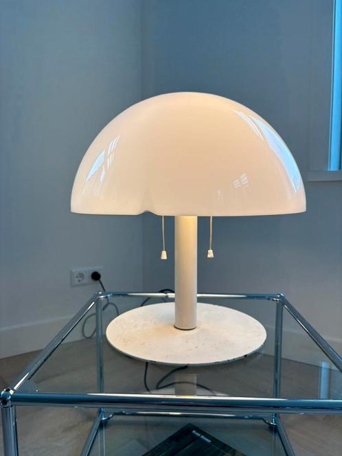 Martinelli Luce 695 tafellamp – Elio Martinelli – 1971, Huis en Inrichting, Lampen | Tafellampen, Gebruikt, Minder dan 50 cm, Kunststof