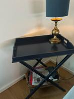 Blauw bijzettafeltje met dienblad, Huis en Inrichting, Tafels | Bijzettafels, Ophalen, Minder dan 45 cm, Minder dan 55 cm, Gebruikt