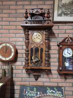 Wandklok eiken snijwerk, Antiek en Kunst, Antiek | Klokken, Ophalen