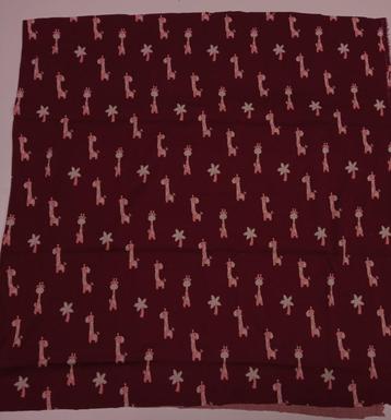 Gebreide tricot stof met giraffen 150cm x 80cm beschikbaar voor biedingen