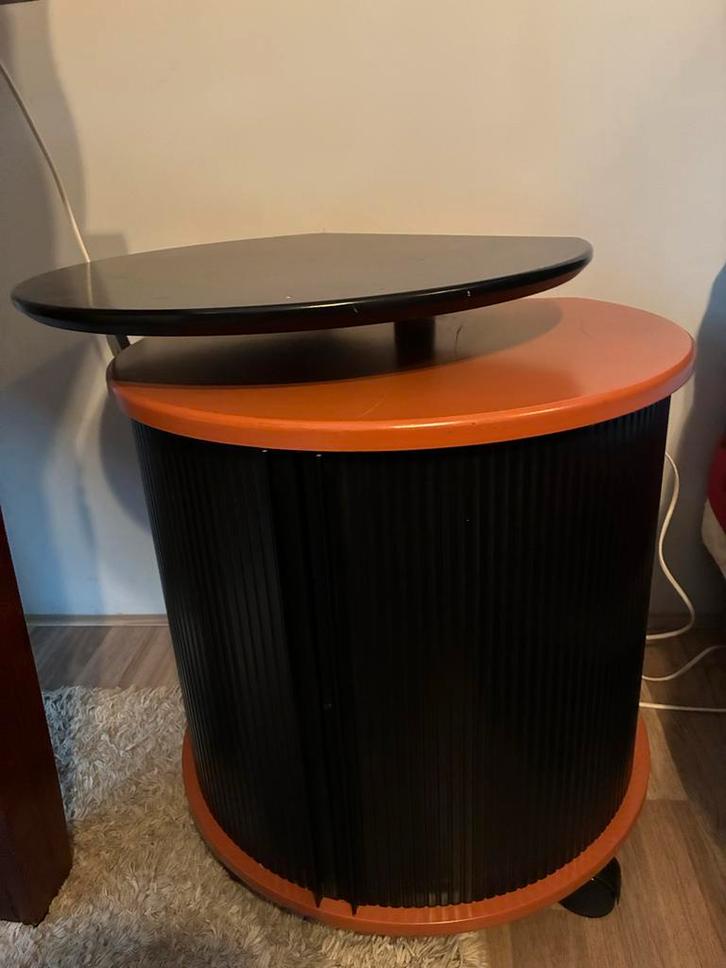 MDF Nachtkastjes met Roldeurtjes op wieltjes, Huis en Inrichting, Tafels | Bijzettafels, Gebruikt, Rond, Minder dan 45 cm, Minder dan 55 cm