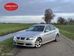 BMW 3-serie 320i Dynamic Executive Motorschade! Engine damag, Auto's, BMW, 65 €/maand, Achterwielaandrijving, 1995 cc, 1295 kg