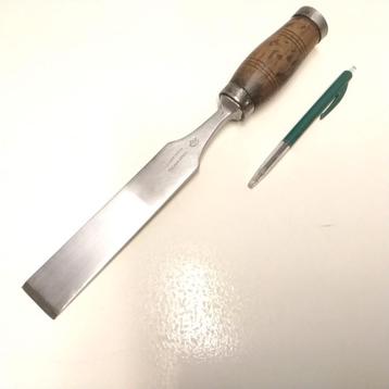 Mooie grote steekbeitel beitel van Goldenberg 32mm beschikbaar voor biedingen