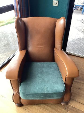 Vintage Lederen Fauteuils - Set van Twee beschikbaar voor biedingen