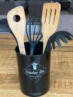 Keukengerei houder, Ophalen