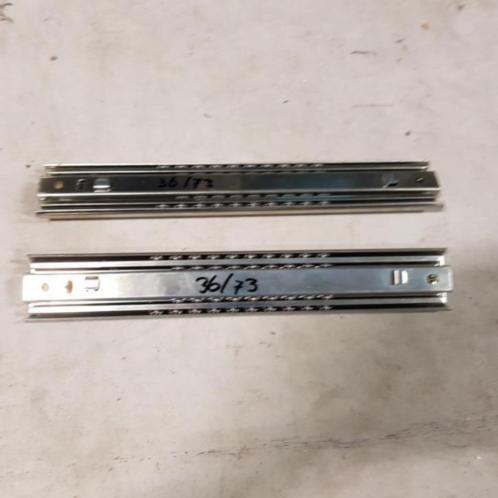 Ladegeleiders 36/73 cm, Doe-het-zelf en Verbouw, IJzerwaren en Bevestigingsmiddelen, Gebruikt